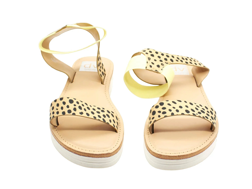 6) Hilfa Women's Vita Brown Dolce (size DV Sandal by