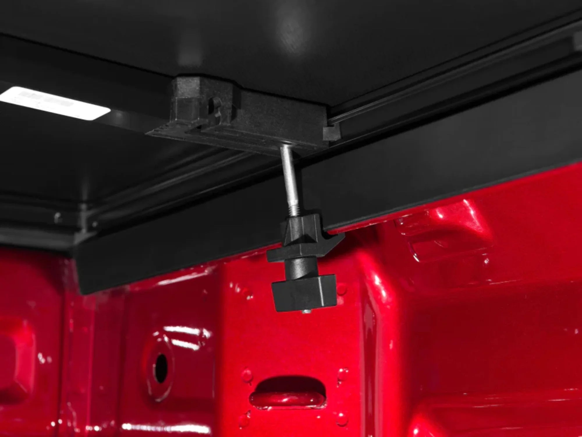 Toyota Tundra 22-23 Sys Track 6in. Fold Pro Tonno Clamp Tonneau (Incl. Kit) Tonno Cover Bed 5ft.