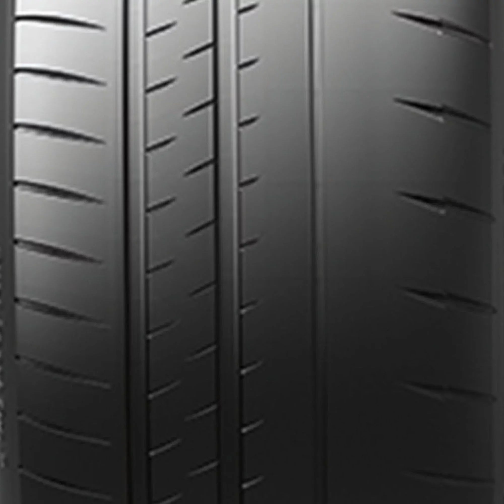 Sport 2 Passenger Pilot Cup Michelin 245/35ZR20 Summer Tire XL (95Y)