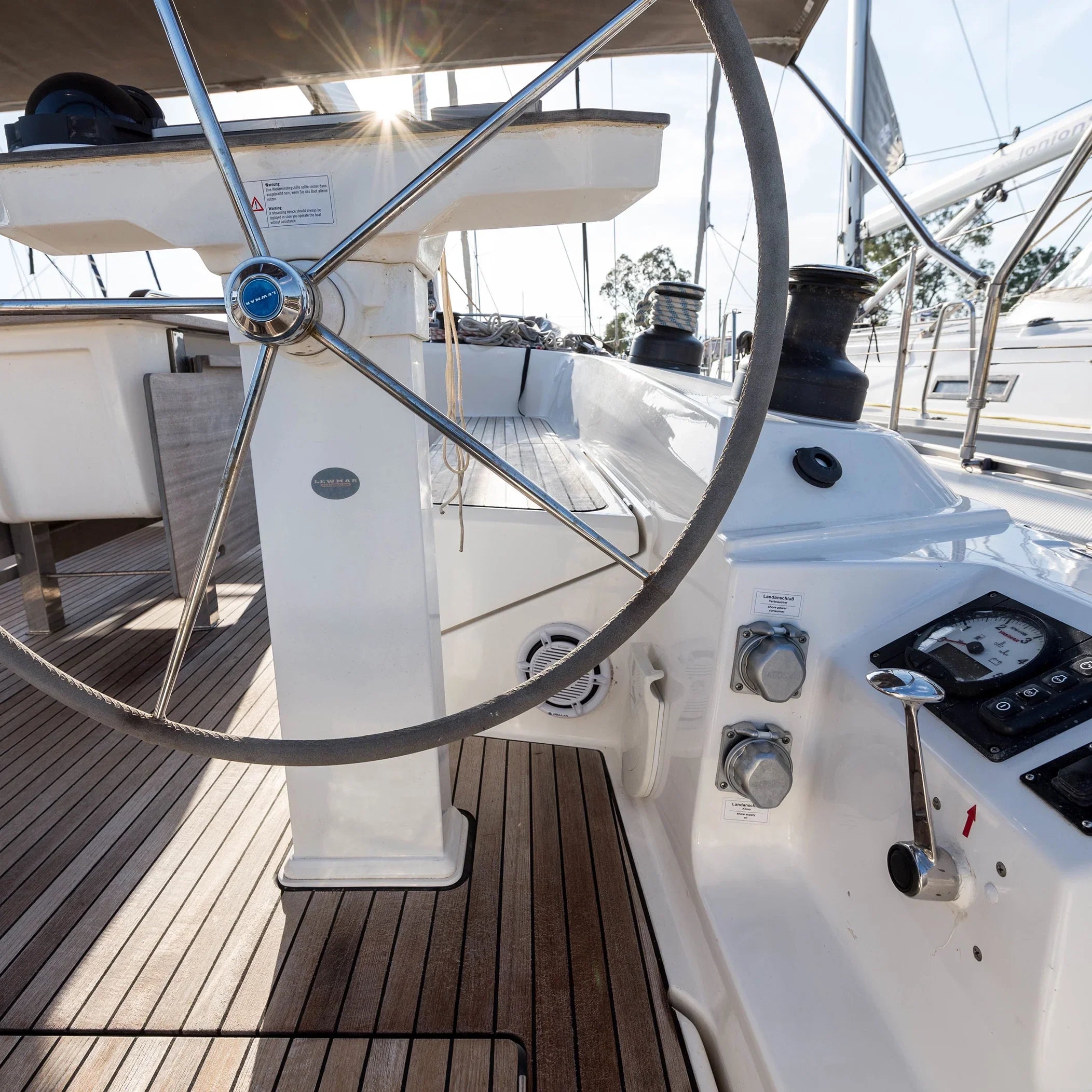 Bottle RVs Marine Above Waterproof oz. Below 16 (1 Boats the and Glue Polyurethane Waterline PU Pack) Glue For and for Natural Adhesive