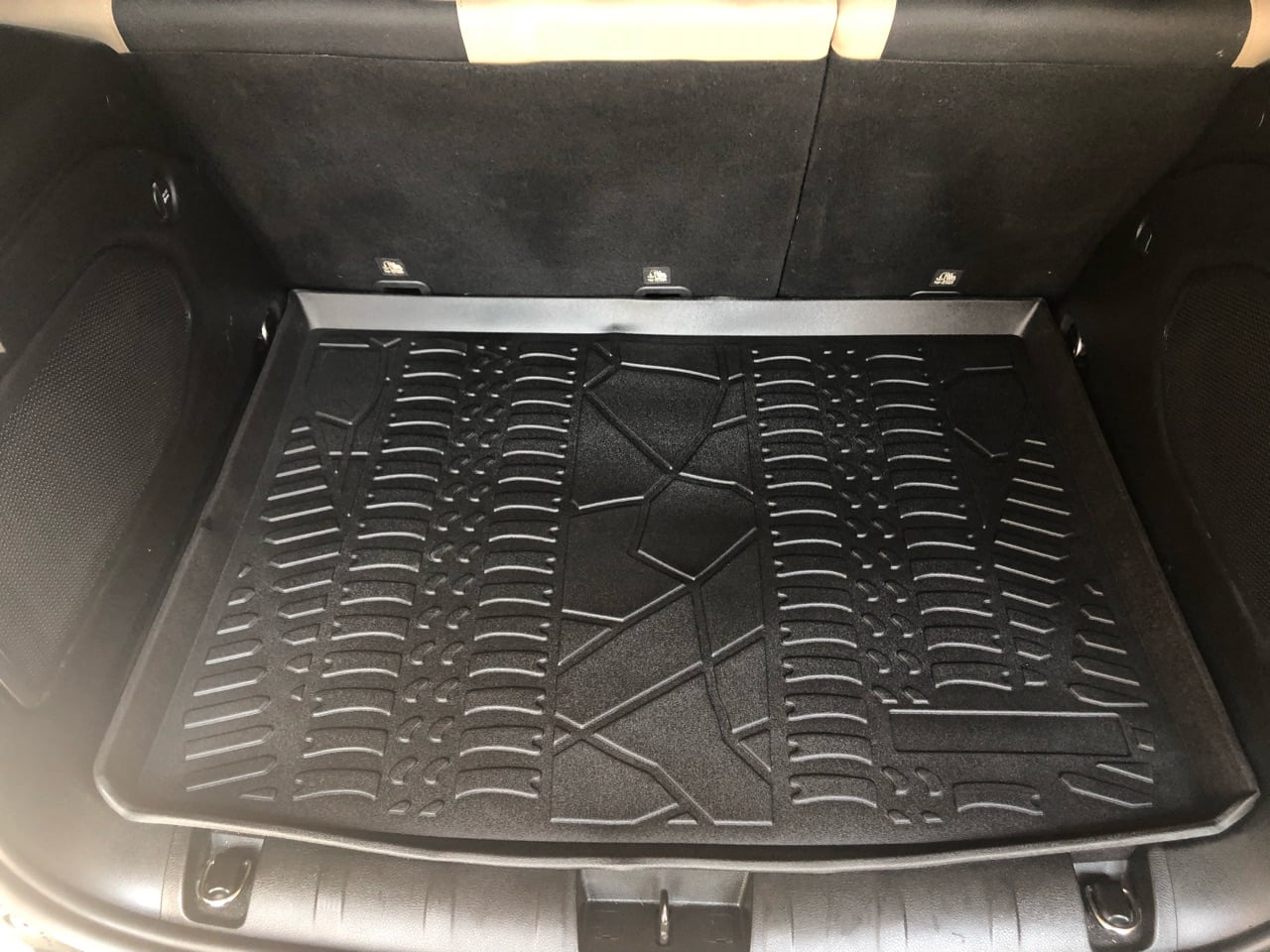2020 Rubber 2019 measured 2016 for Jeep 2015 2022 Tray 2017 Liner Trunk 2021 Renegade 2018 Cargo Laser