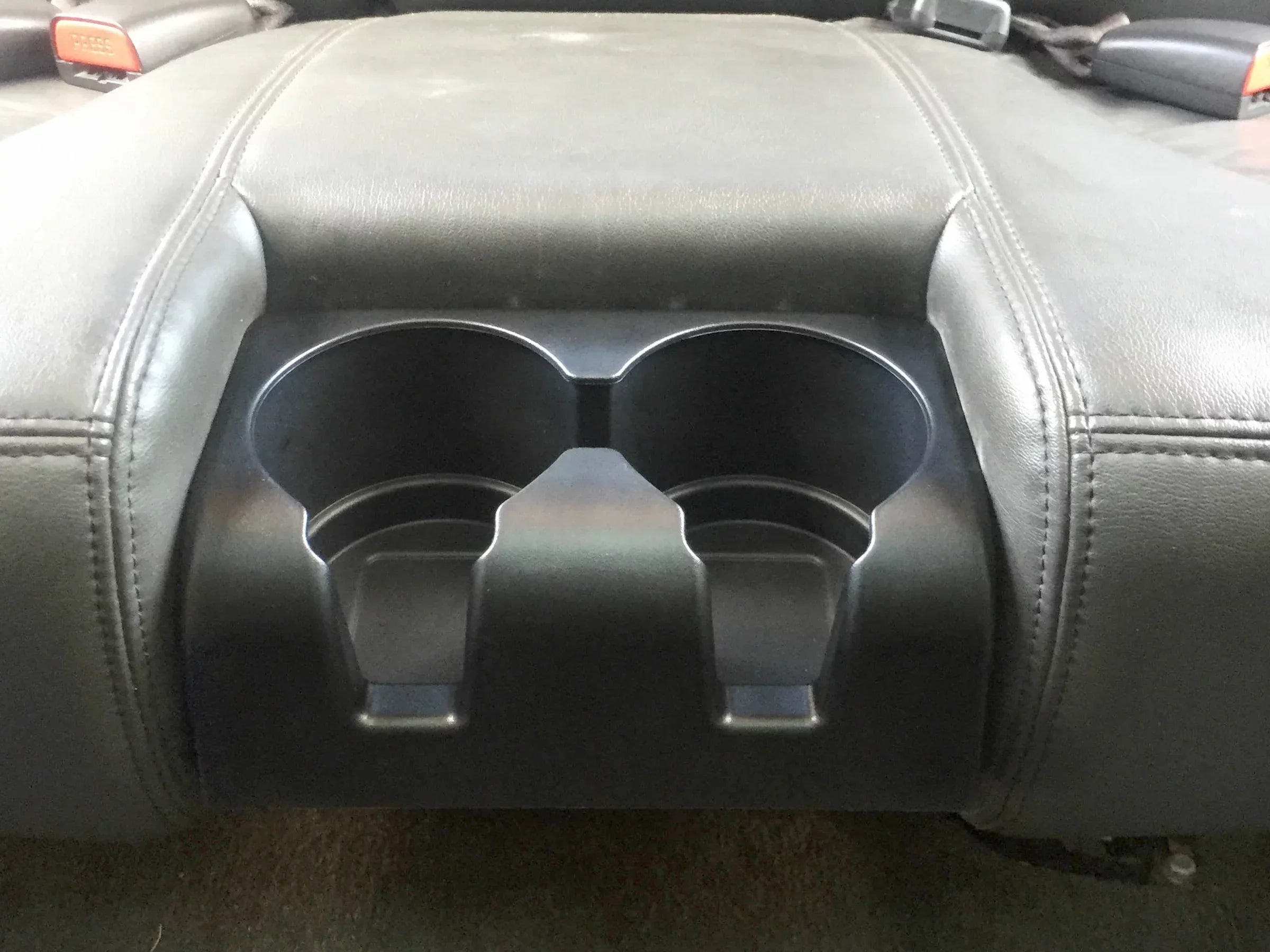 Drink 2004-2012 Beverage Drink Cup Red Replaces with Black Seat Colorado Auto 19256630 Canyon 2 GMC Holder Hound Chevy Compatible Bench