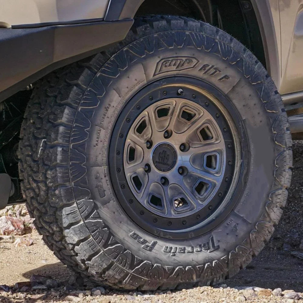 LT265/60R20 A/T Country Fits: Trail AMP Chevrolet Boss, Chevrolet High Terrain HD 2500 2021-23 BSW 2015-19 E/10PLY Silverado 1500 Pro LT Silverado