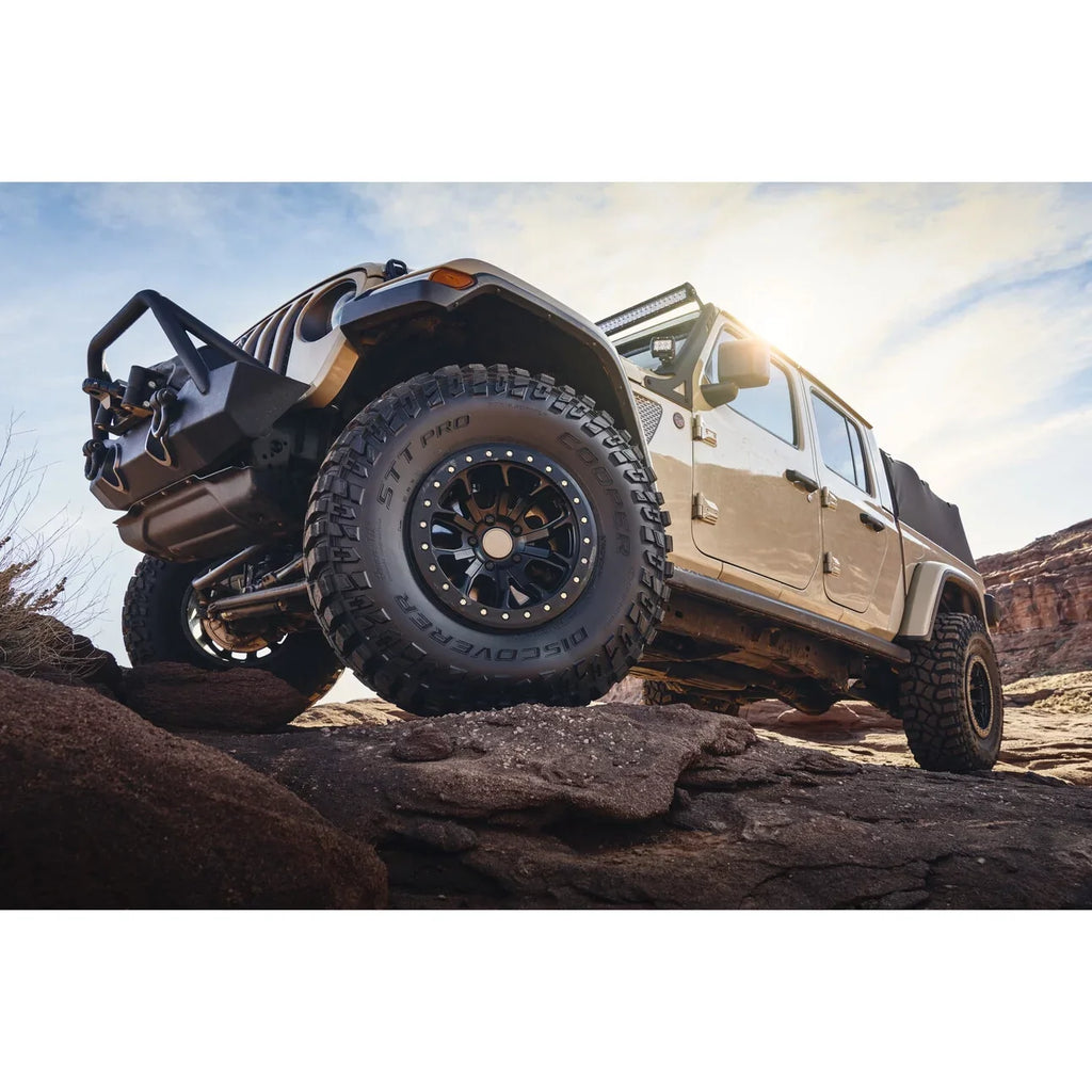 Mud Tire Cooper Pro Terrain LT285/75R16 STT Discoverer 126Q