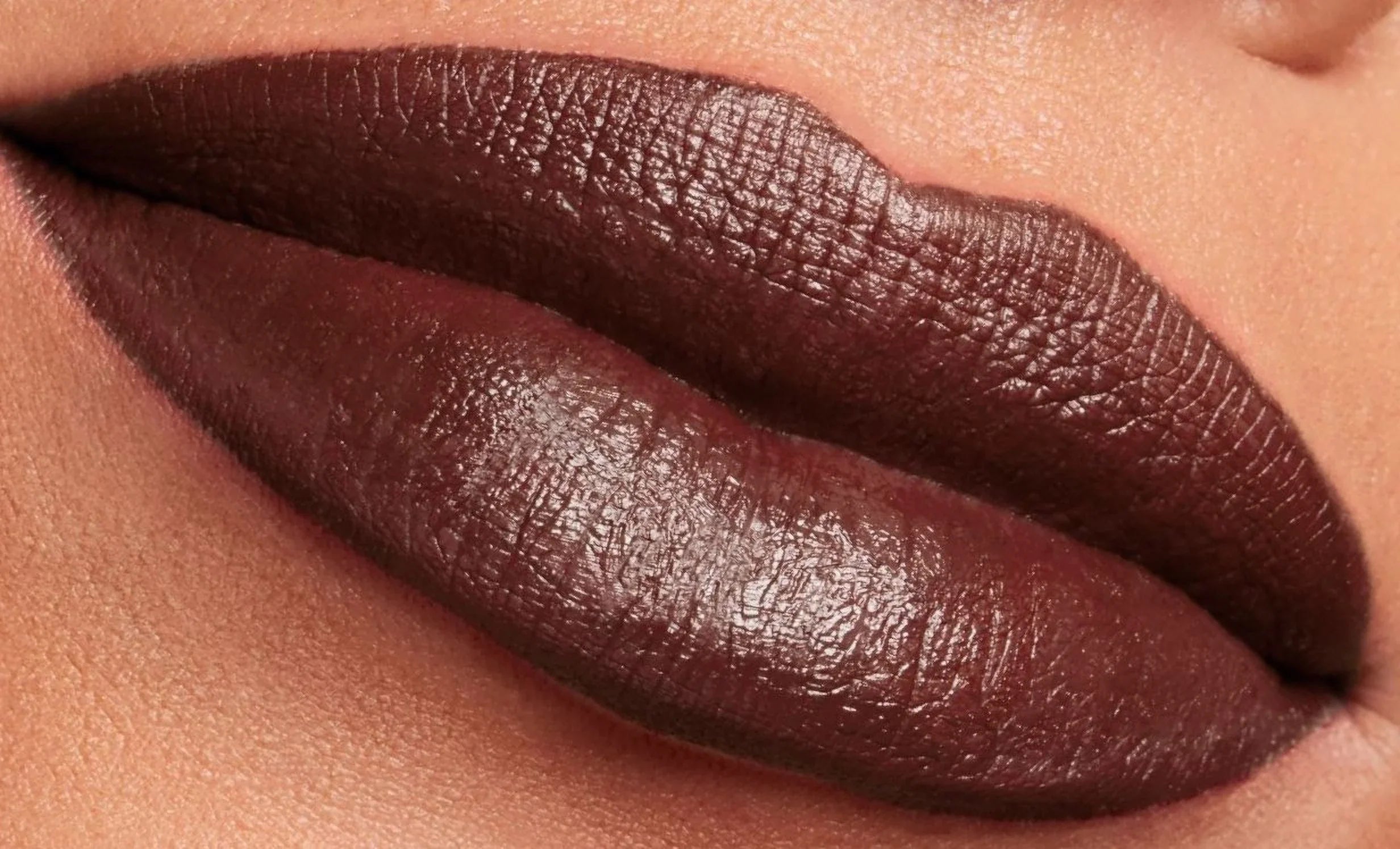 MAC 879 Love Blur Stick Kiss Velvet Lipstick Clove Slim 0.07 Powder Oz
