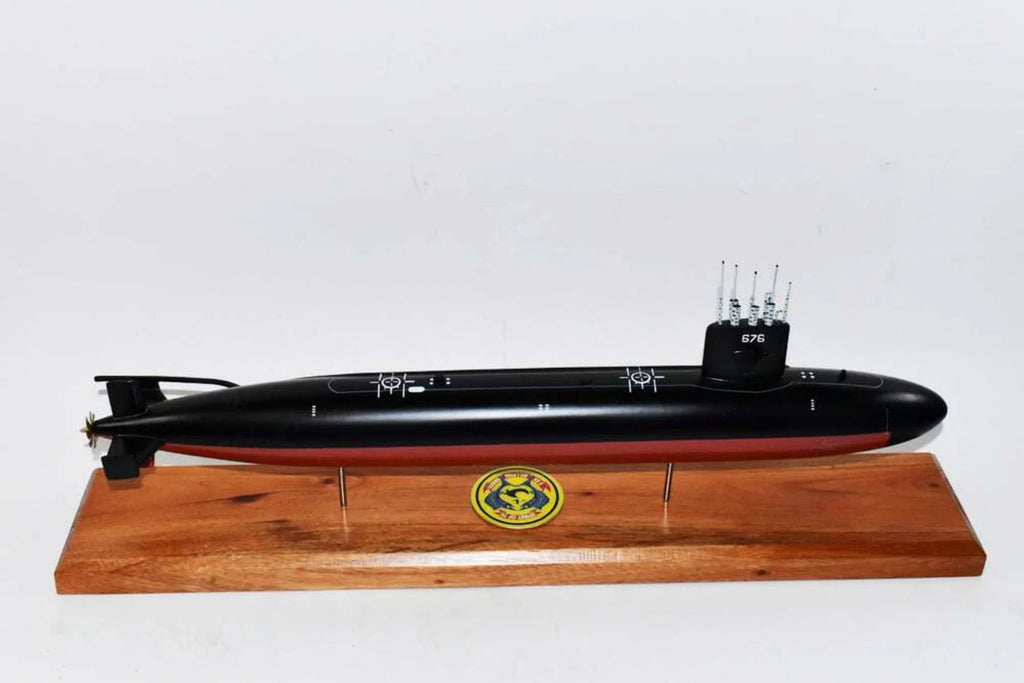 Model Cavalla USS Submarine SSN-684